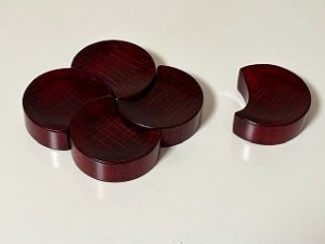 画像4: 拭き漆仕上げ箸置き梅一片　紅　５個セット