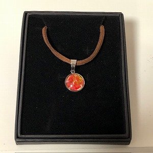 画像1: 漆ネックレス『雲竜・赤』 (1)