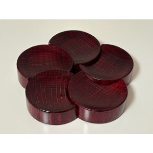 画像1: 拭き漆仕上げ箸置き梅一片　紅　５個セット (1)