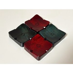 画像1: 拭き漆仕上げ箸置きあじさい　緑×紅　4個セット (1)